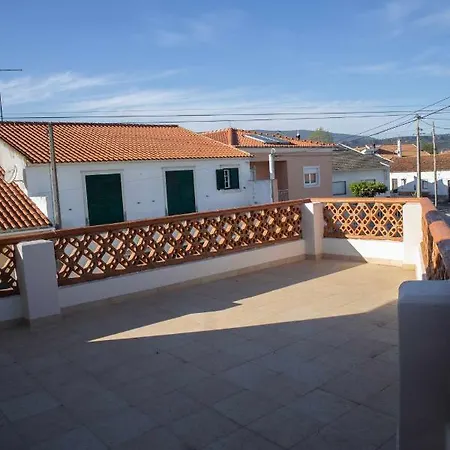 Bed & Breakfast O Pombal Alcanena