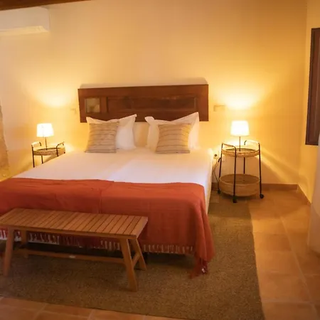 O Pombal Bed & Breakfast Alcanena