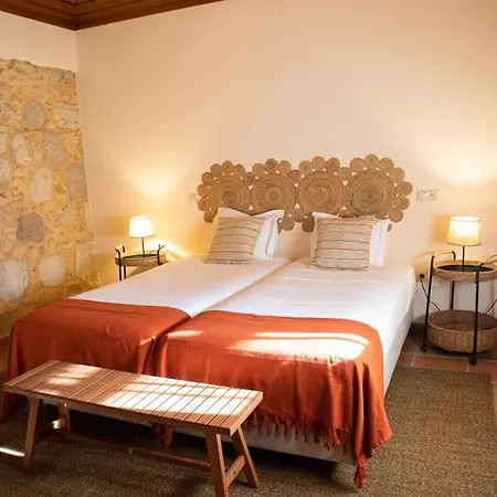O Pombal Bed & Breakfast Alcanena