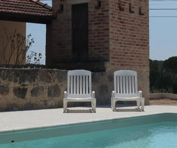 O Pombal Bed & Breakfast 4*